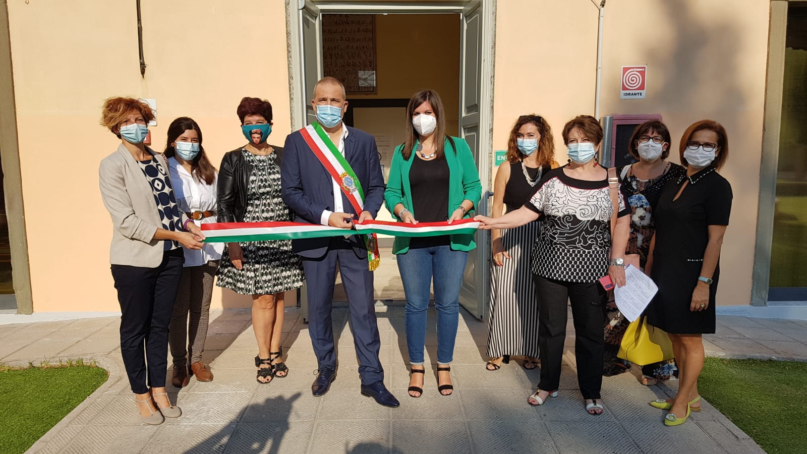 Immagine Scuola, Nardini a Calci: "Lezioni in presenza valore insostituibile"